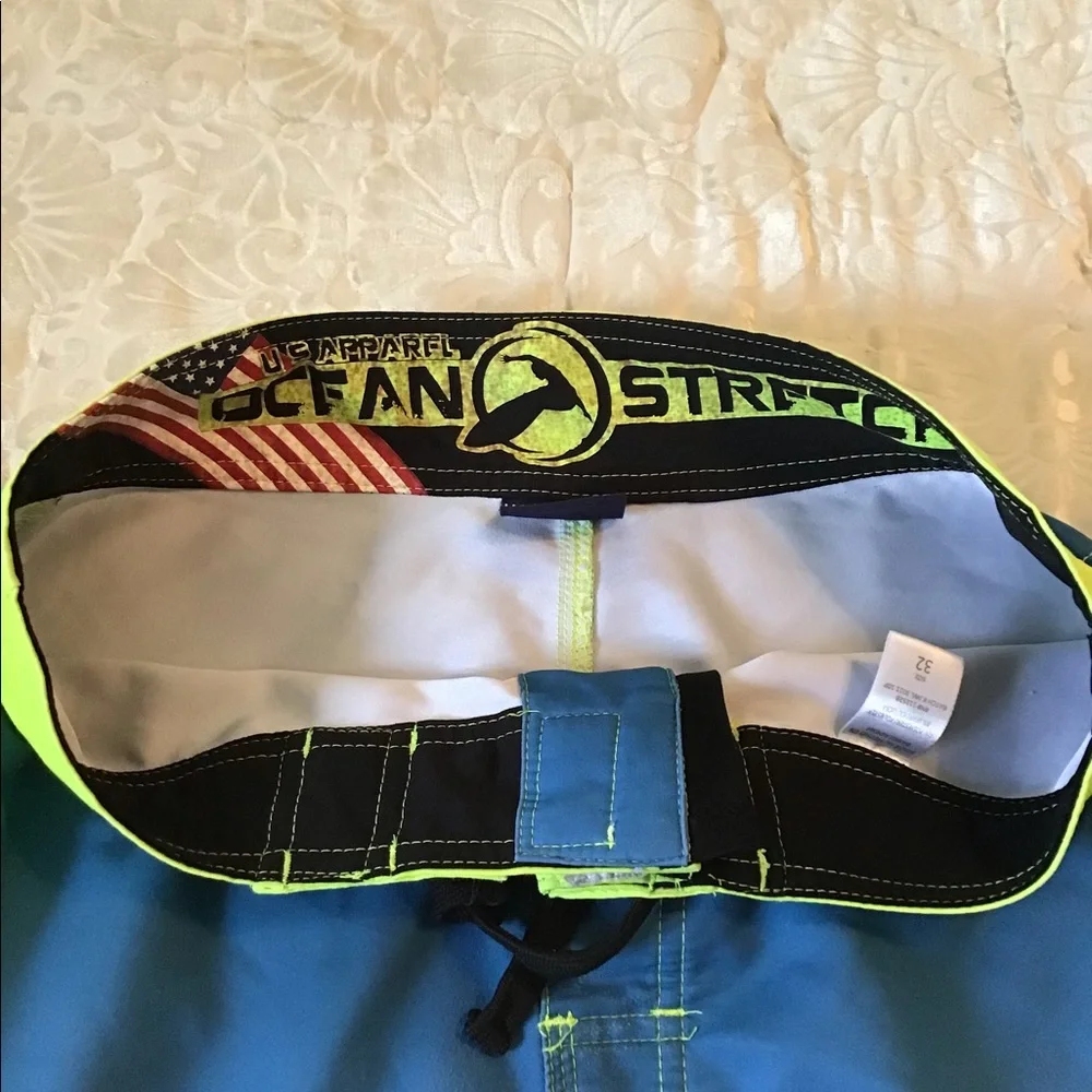 Us Apparel ocean stretch 32 board shorts blue green bright nice on board…